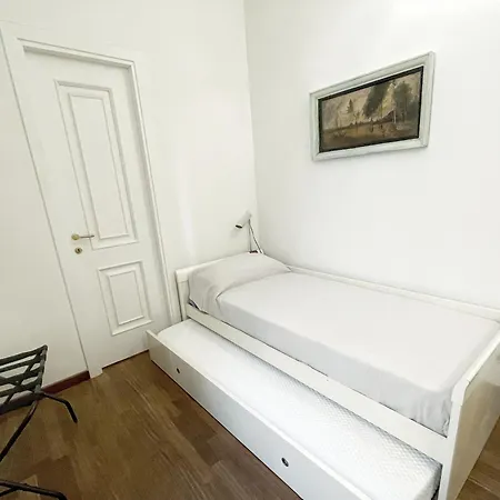 Delux * Rome